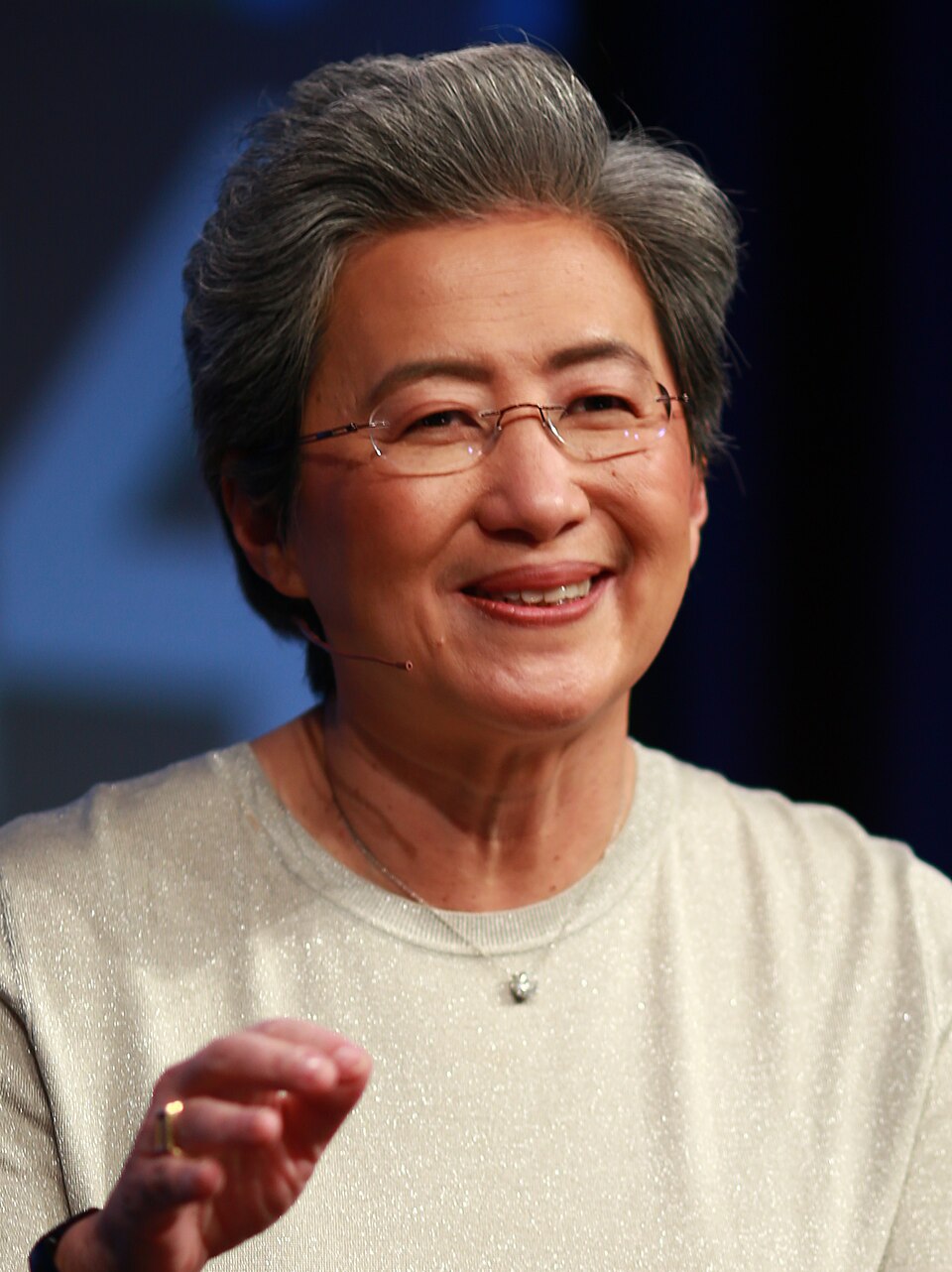 Dr. Lisa Su